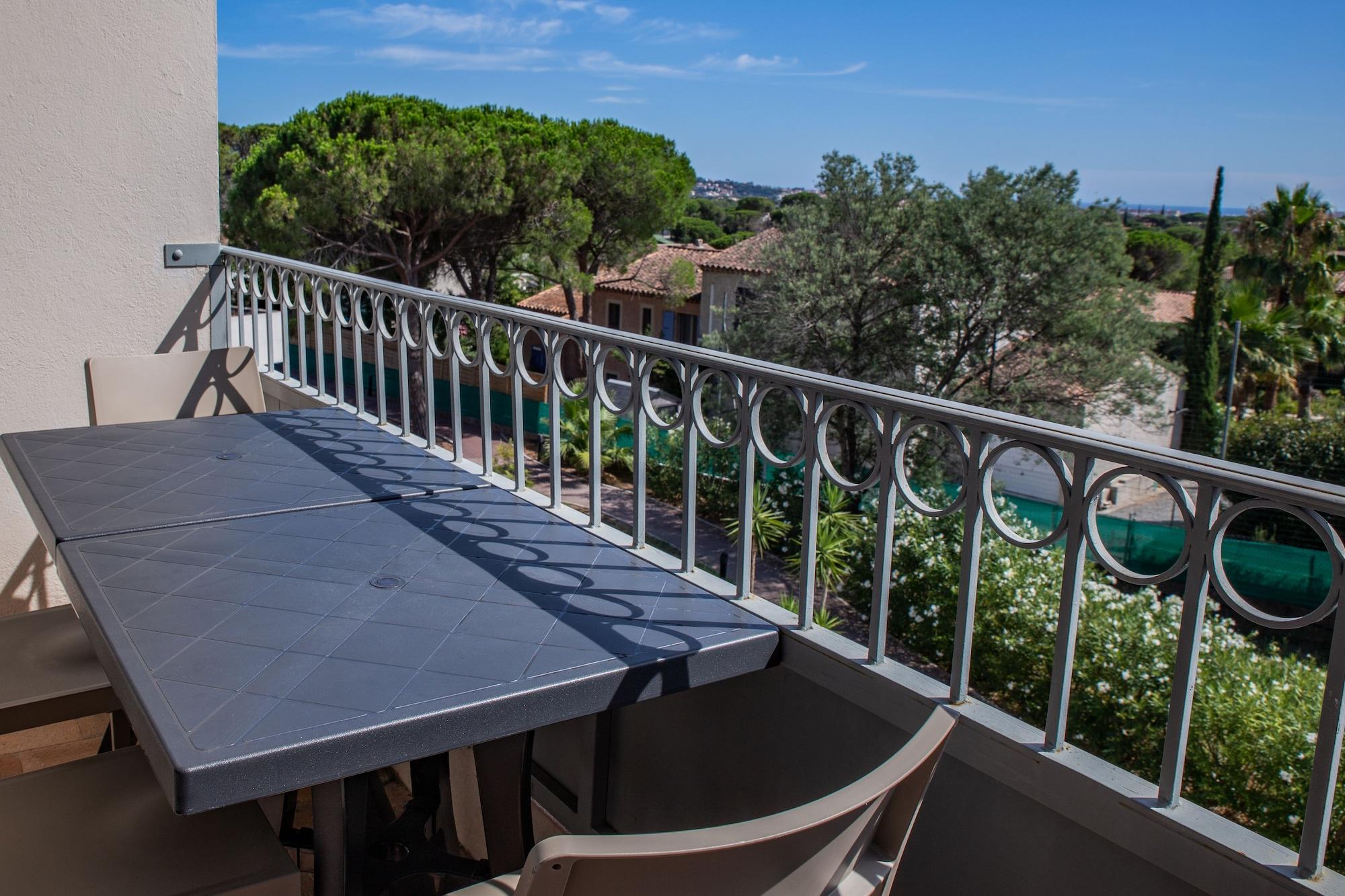 Comfort Aparthotel Frejus La Tour De Mare Екстериор снимка
