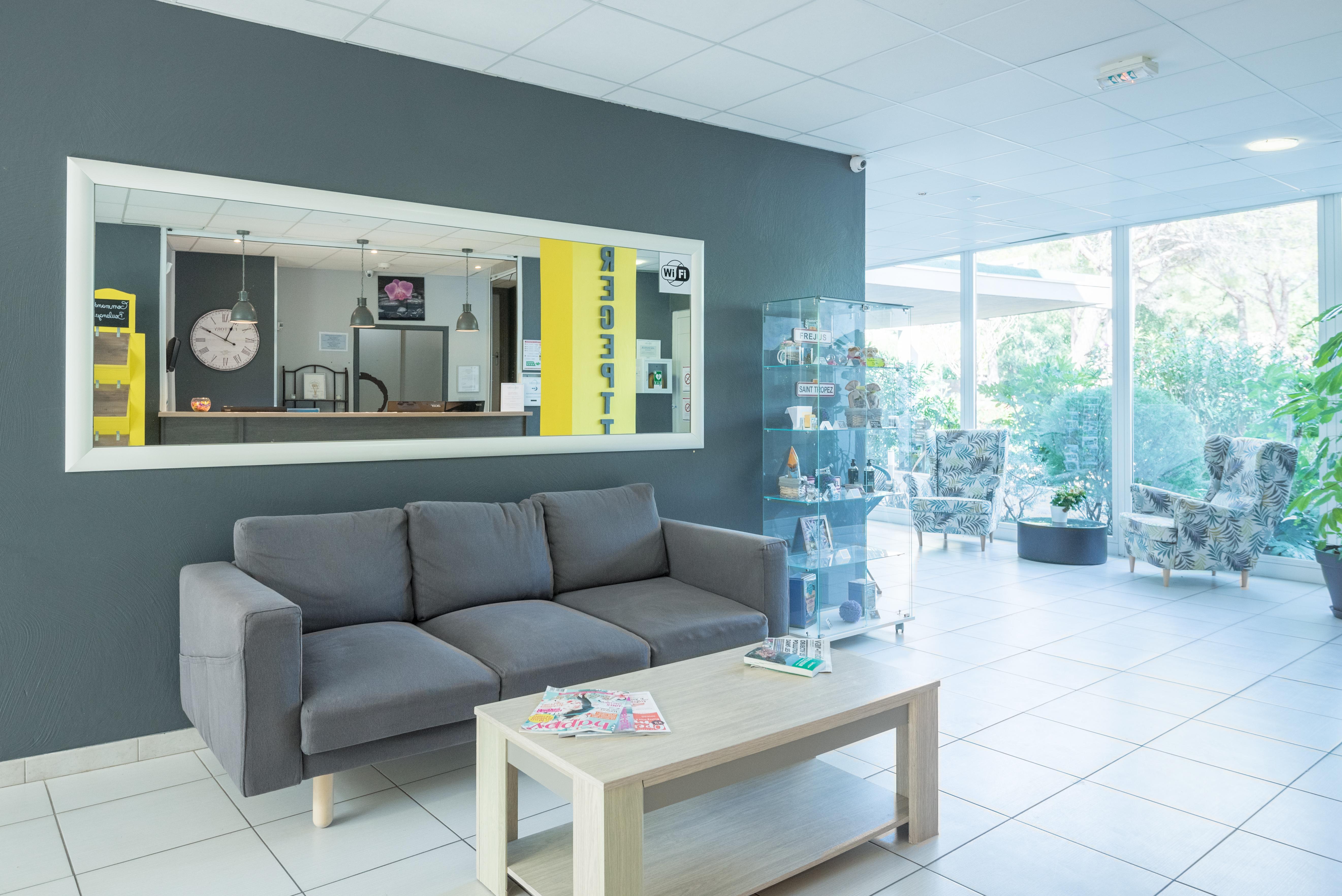 Comfort Aparthotel Frejus La Tour De Mare Екстериор снимка
