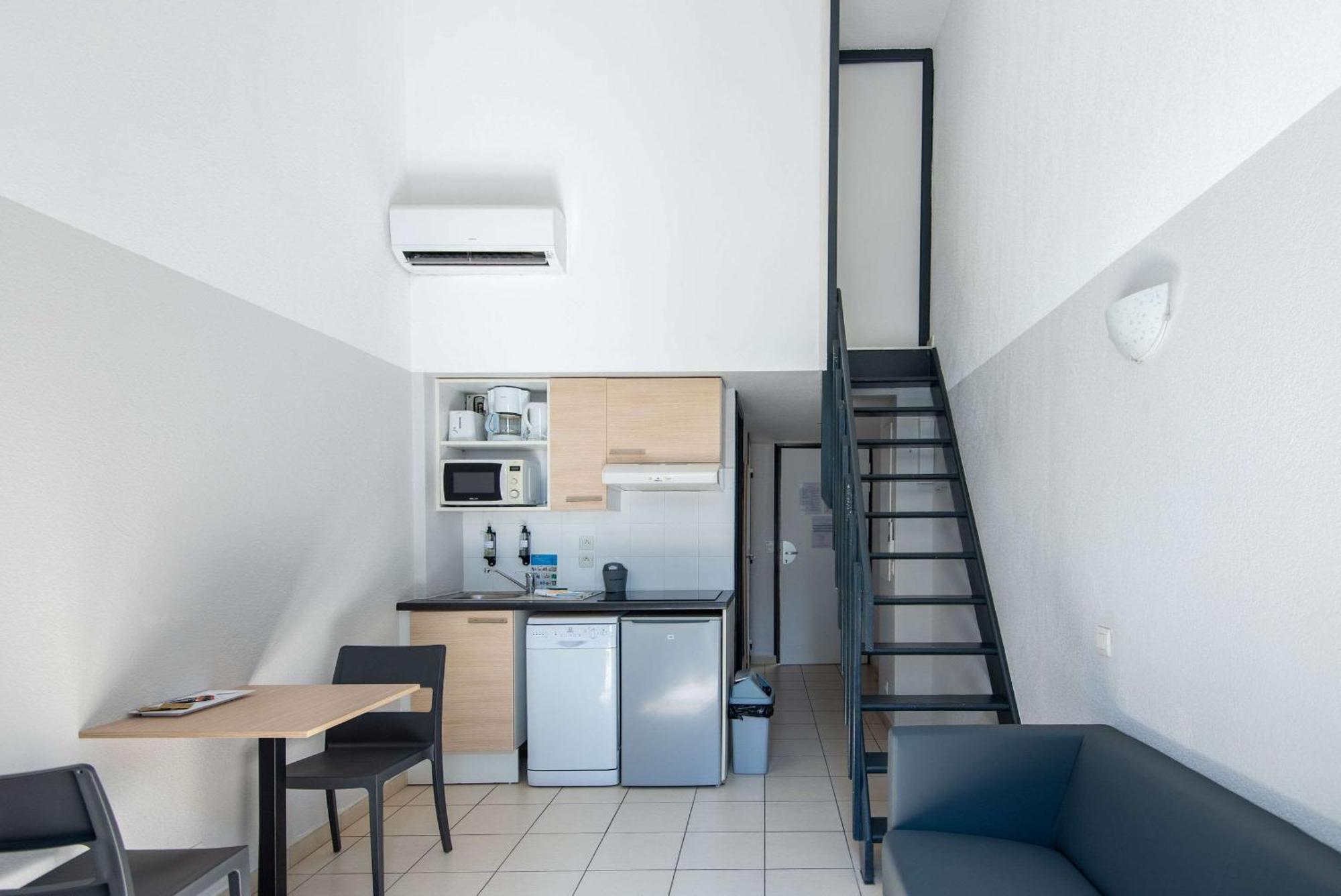 Comfort Aparthotel Frejus La Tour De Mare Екстериор снимка